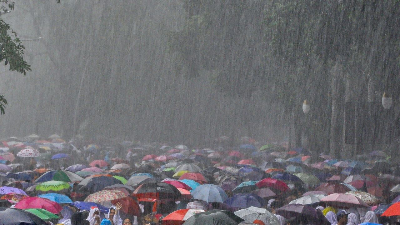 ประกาศฉบับ 7 เช็กจังหวัดเสี่ยง "ฝนตกหนักถึงหนักมาก" เฝ้าระวังน้ำท่วมฉับพลัน