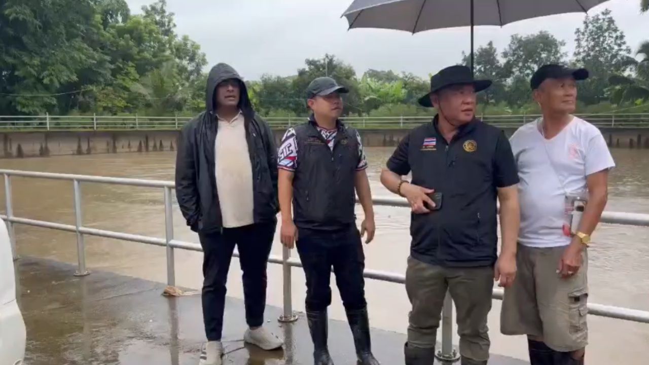 แม่สอดท่วม รอบ 3 ใน 7 วัน ปภ.แจ้งเตือนฝนตกหนักต่อเนื่อง ให้ยกของขึ้นที่สูง-ย้ายรถ