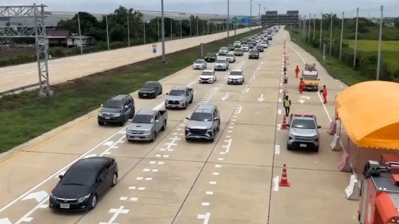 มอเตอร์เวย์ M6 ฟรี ศุกร์-อาทิตย์ สัปดาห์แรกยอดใช้พุ่ง 6 หมื่นคัน ไร้อุบัติเหตุ