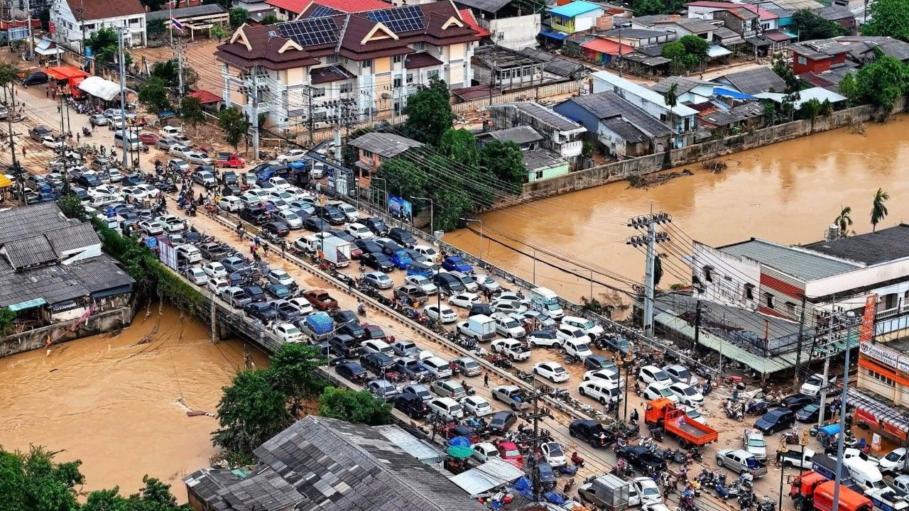 เคาะงบกลาง 558 ล้าน เยียวยาน้ำท่วม 41 จังหวัด นายกฯ สั่งเร่งเบิกจ่าย