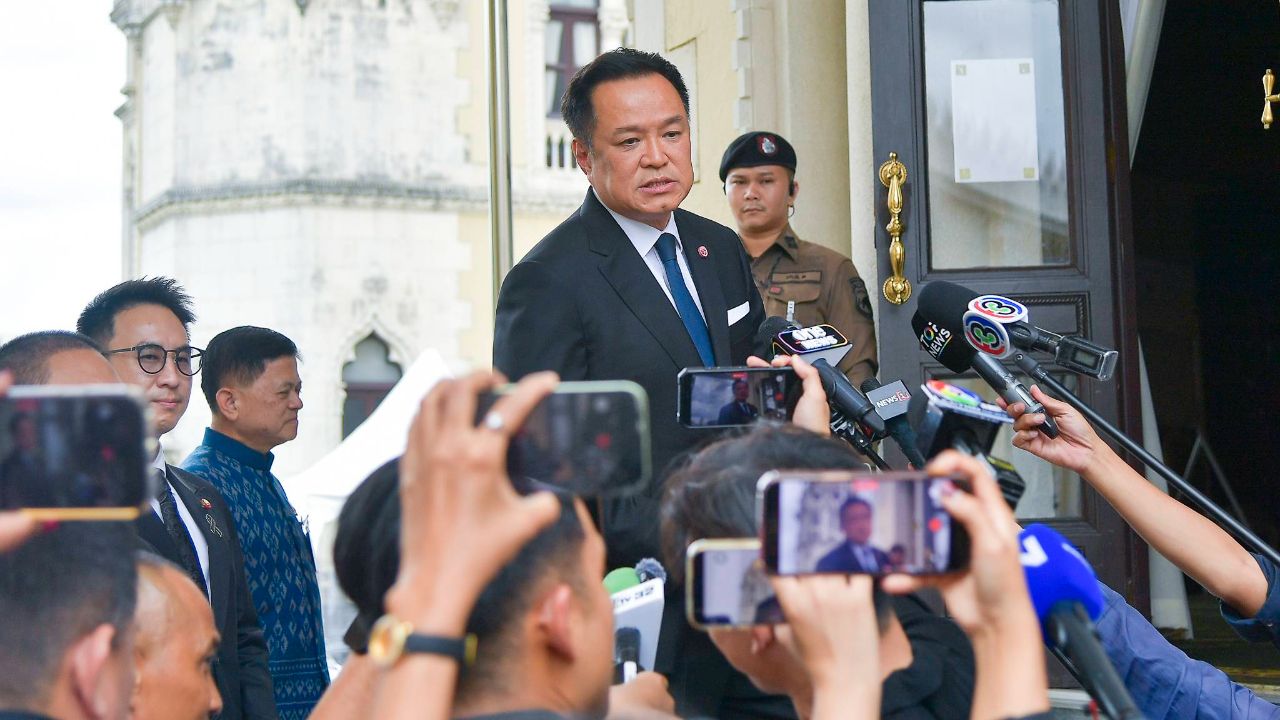 “อนุทิน” แจงโยก “ฉัตรชัย” นั่งปลัดสำนักนายกฯ ช่วยงานความมั่นคง