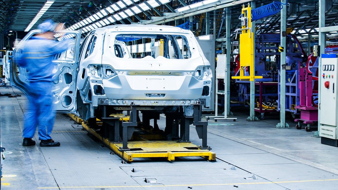 จี้รัฐรื้อภาษี เหตุรถผลิตไทยกำลังแพ้ EV นำเข้าครองตลาด 62.58% ปิกอัพทรุดกว่า 60%