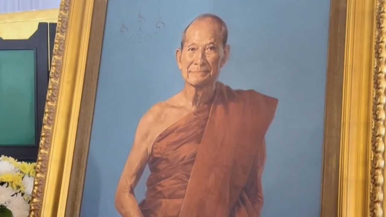ลูกศิษย์สุดอาลัย ทยอยเข้าสรงน้ำศพ "หลวงปู่จื่อ" เทพเจ้าแห่งสายน้ำ พระนักพัฒนา