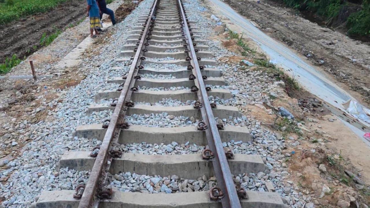 ซ่อมเสร็จแล้ว ทางรถไฟสายใต้ช่วงสถานี "มะรือโบ-ตันหยงมัส" พร้อมเปิดเดินรถตามปกติ