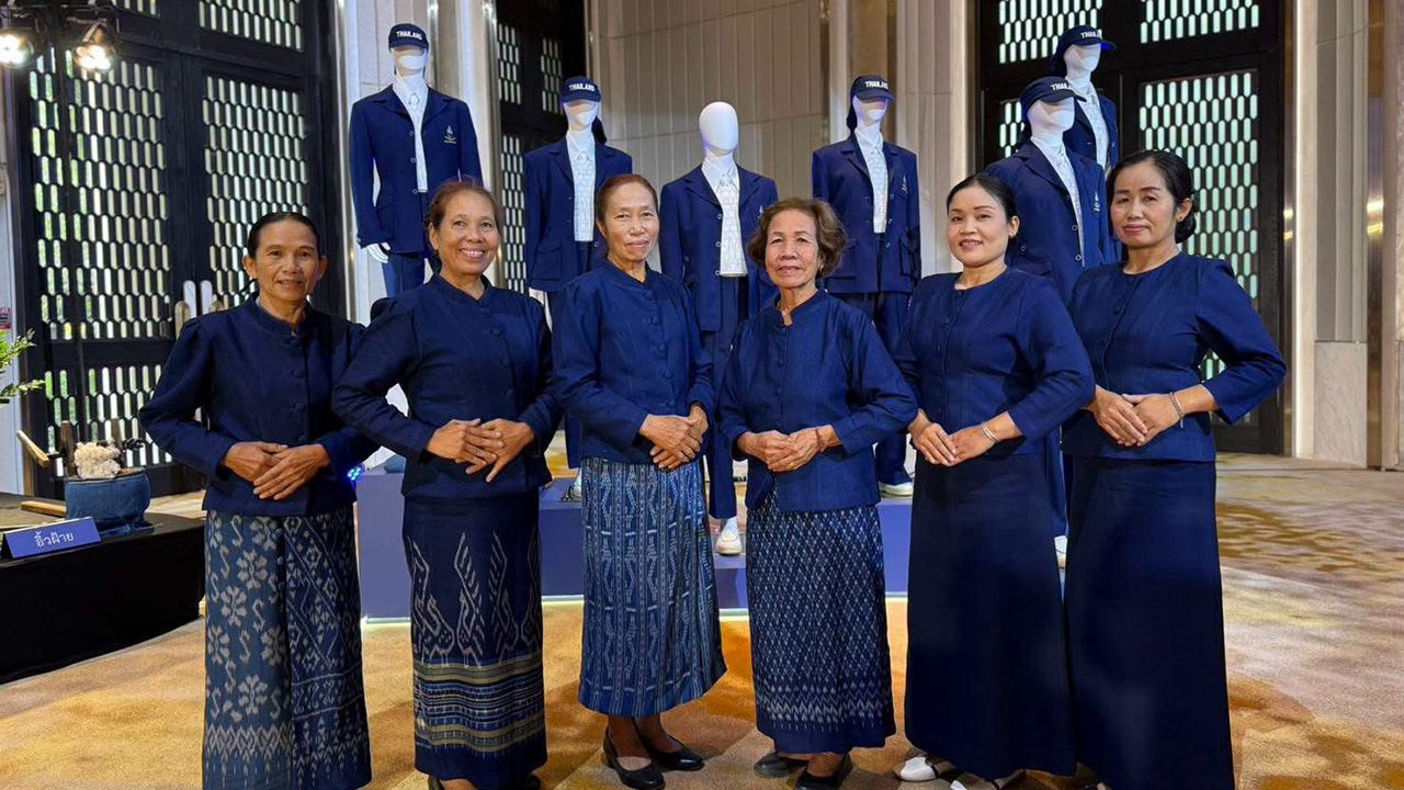 ภูมิปัญญาไทยสู่สากล ผ้าครามสกลนคร ตัดชุดพิธีการนักกีฬาไทย ลุยเอเชียนเกมส์ 2026