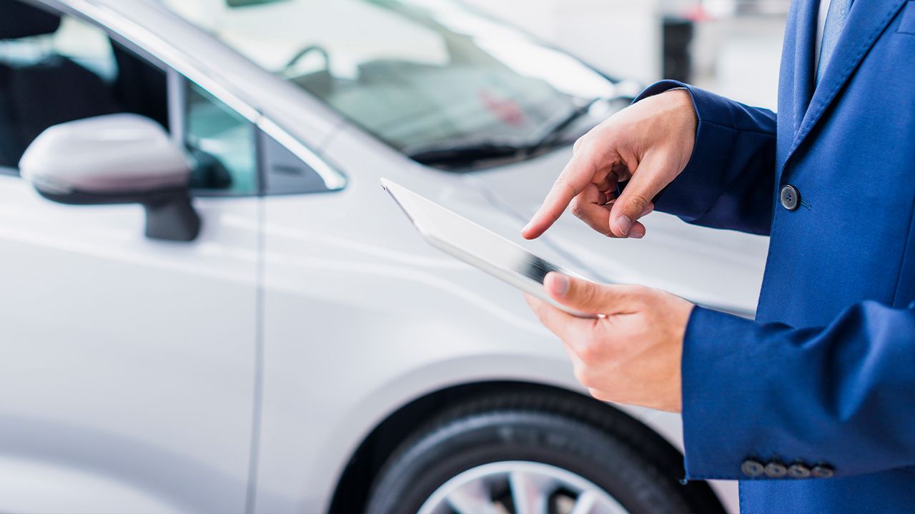 ลืมต่อภาษีรถ งานงอกแน่ ขาด 3 ปี โดนระงับทันที ป้ายทะเบียนปลิว ต้องจดใหม่