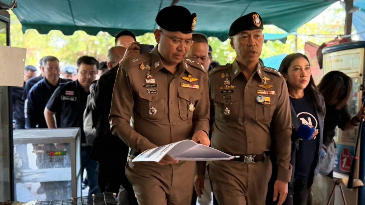 บุกทลายแฟลตดินแดง รวบเจ้าหน้าที่รัฐ - นายหน้า - เจ้าบ้าน ขบวนการทำบัตรชมพูเถื่อน