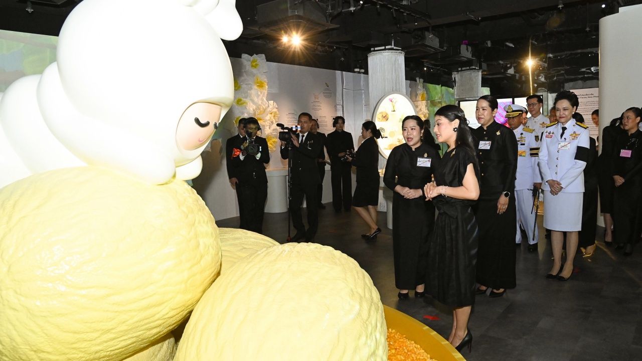 เจ้าฟ้าสิริวัณณวรีฯ ทรงเปิดนิทรรศการ “Future SUPPORT” ครบรอบ 50 ปี มูลนิธิส่งเสริมศิลปาชีพฯ