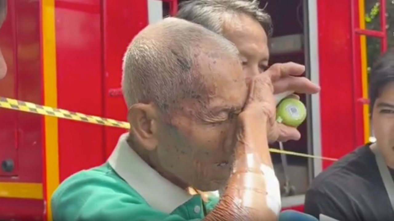 "ครูแอ๊ด" เศร้า เสียใจไฟไหม้บ้าน เผาโลงบรรจุร่าง "ภรรยา" เสียชีวิตมา 20 ปี