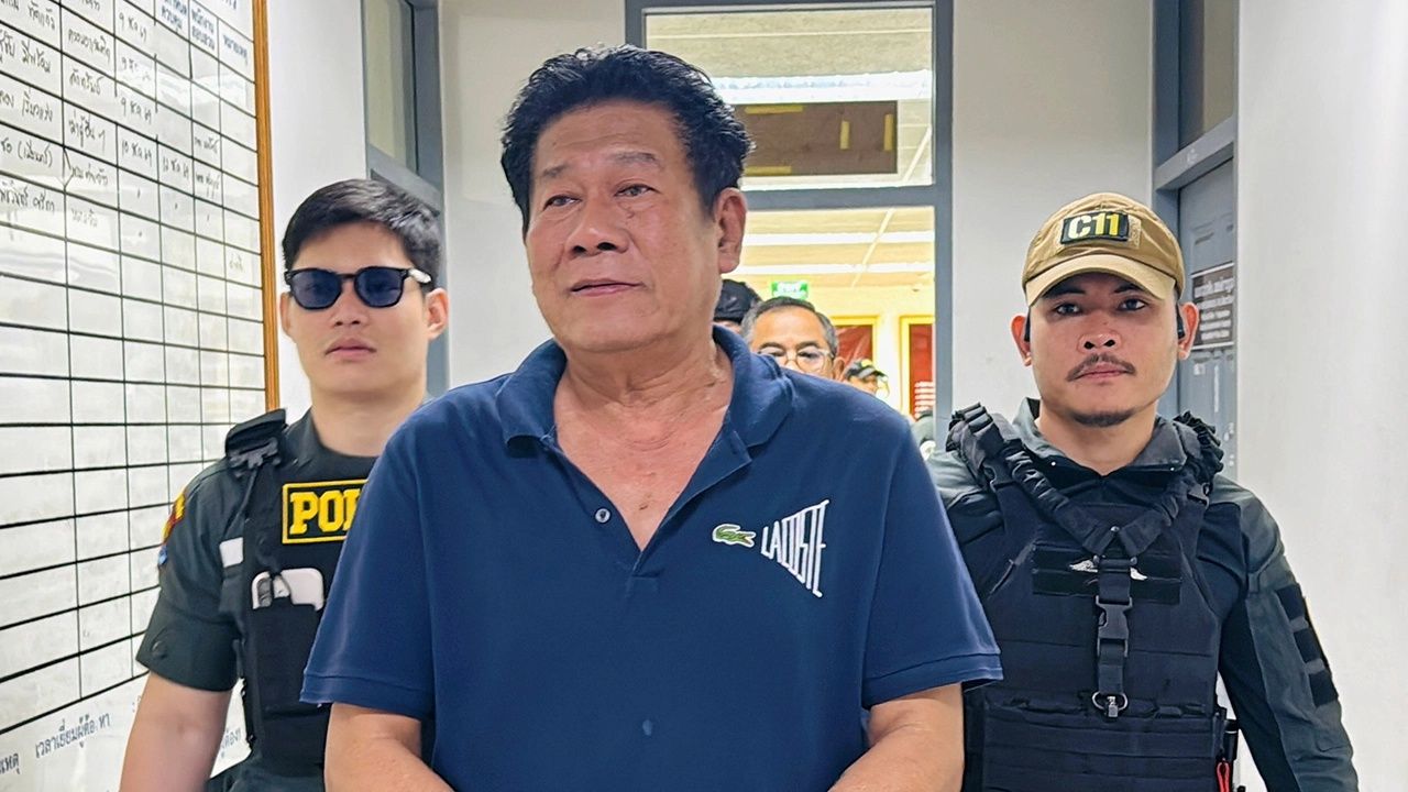 “ฉลอง เรี่ยวแรง” อยู่คุกคืนที่ 2 นอนหลับยาก มีตื่นกลางดึก แพทย์เตรียมเข้าประเมินอาการ