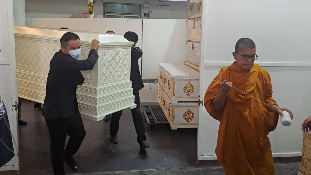ผลชันสูตร “พ.ต.อ.ธงชัย” พบกระสุนเจาะหลอดเลือดใหญ่ บริเวณลำคอ เสียเลือดมาก