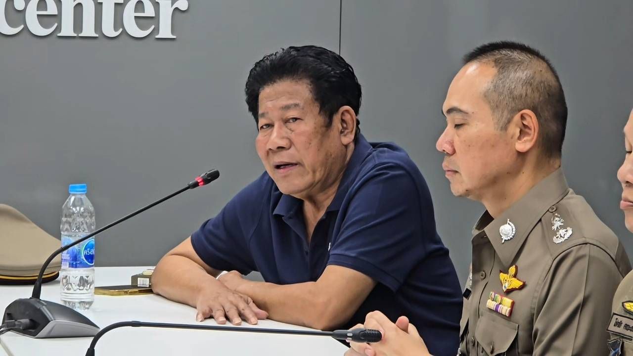 "กรมควบคุมโรค" เอาผิด "ฉลอง เรี่ยวแรง" สูบบุหรี่ในโรงพัก ปรับ 5,000 บาท
