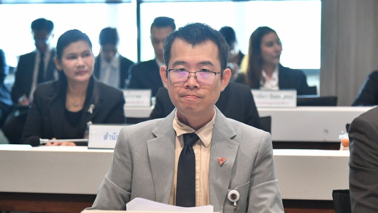 “สส.เอกภพ” แนะทบทวนการศึกษาด้านสุขภาพจิต หลังพบเด็ก-เยาวชน เสี่ยงซึมเศร้าสูง