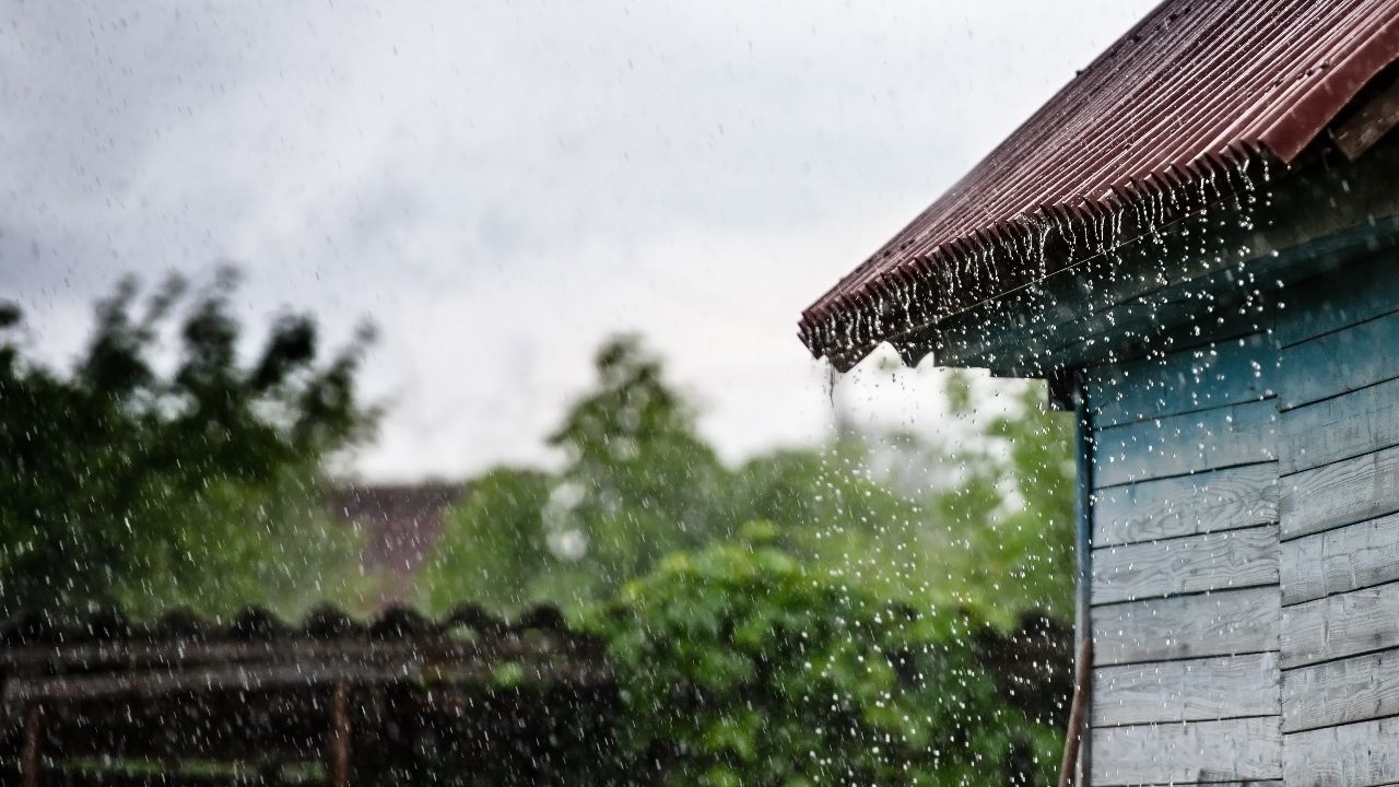 ประกาศฉบับ 10 เช็กรายชื่อจังหวัดระวังฝนตกหนัก น้ำท่วมฉับพลัน-น้ำป่าหลาก 8-9 ส.ค.69