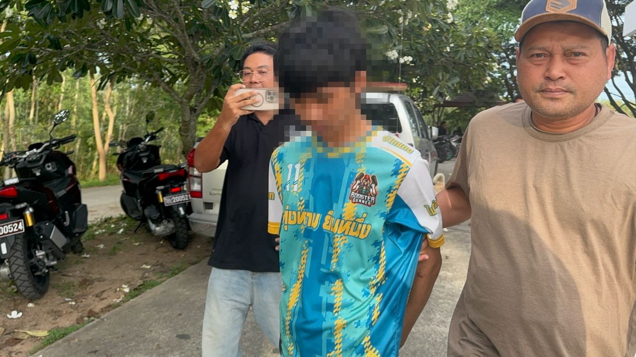 “ฟลุ๊ค” เครียด ร้องไห้ ตร.คุมสอบคดีฆ่าฝังดิน ยังไม่พบเชื่อมโยงเหยื่อรายที่ 6