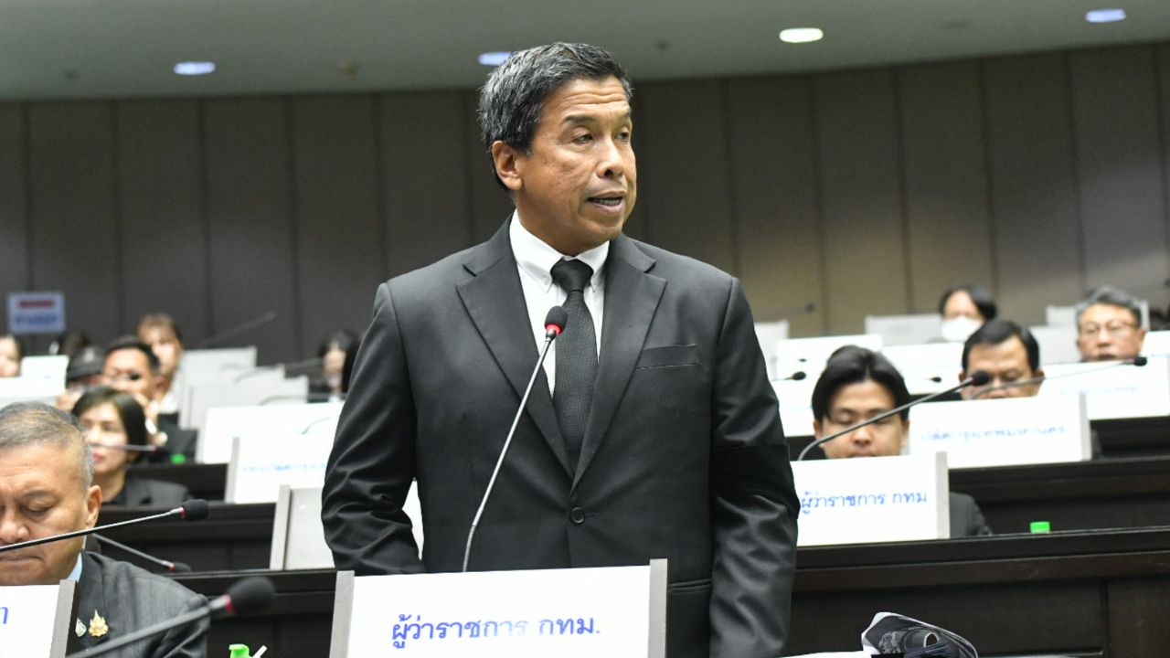 “ชัชชาติ” ย้ำให้ความสำคัญประชุมสภา กทม. แจงไม่อยู่ช่วงแก้ข้อบังคับประชุม