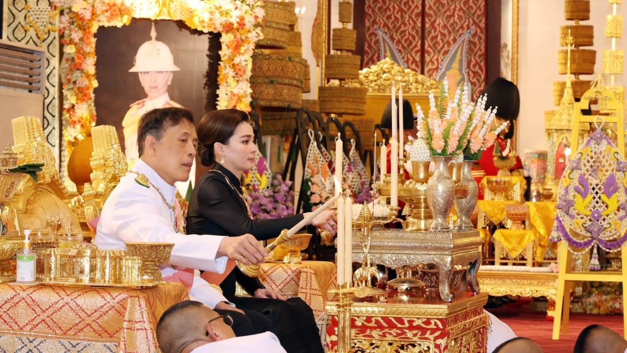 ในหลวง-พระราชินี ทรงบำเพ็ญพระราชกุศลปัญญาสมวาร 50 วัน พระราชทานพระศพ "พระองค์ภา"