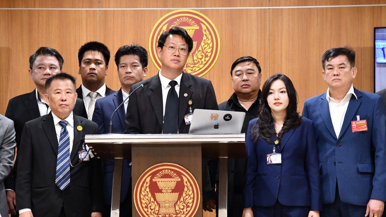 “คริส” เกาะติดไม่ปล่อย “ระบบอากง” จ่อยื่น ป.ป.ช. สอบโครงการย่อย กทม.