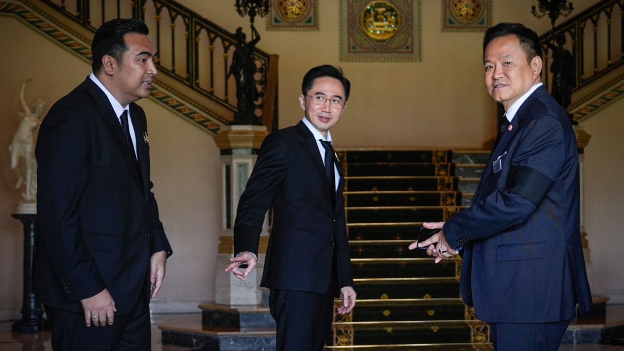นายกฯ เชิญ รมต.เพื่อไทย ทานอาหารกลางวัน “สุริยะ” บอกมีอะไรจะได้ร่วมมือกันง่ายขึ้น