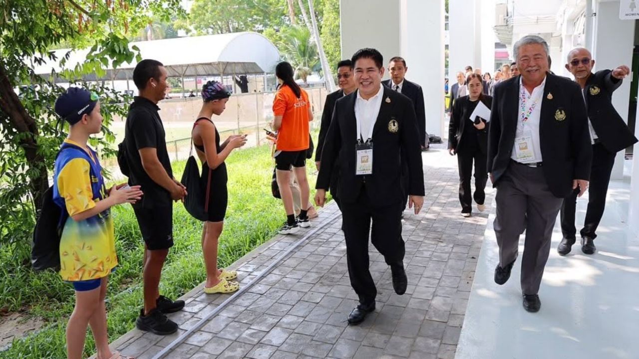 ศาล รธน. ไม่รับวินิจฉัยปม “ธรรมนัส” ฟ้องปิดปาก ชี้เป็นเรื่องเอกชนให้ไปพึ่งศาลอื่น