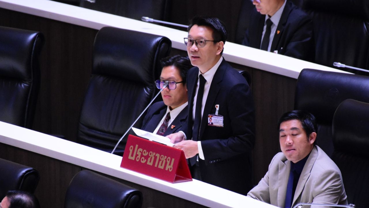 “วีระยุทธ” ซัดงบ 70 ทิ้งอุตสาหกรรมไทย เหมือนคนกลัวตกกระแส-ติดแกลม เสนอรัฐบาล 4 ข้อฟื้นยานยนต์ไทย