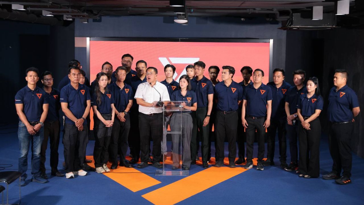“วิโรจน์” แถลง 6 วาระเร่งด่วน สก. ใน 6 เดือนแรก ชู “ภัทราภรณ์” ชิงเก้าอี้ประธานสภา กทม.