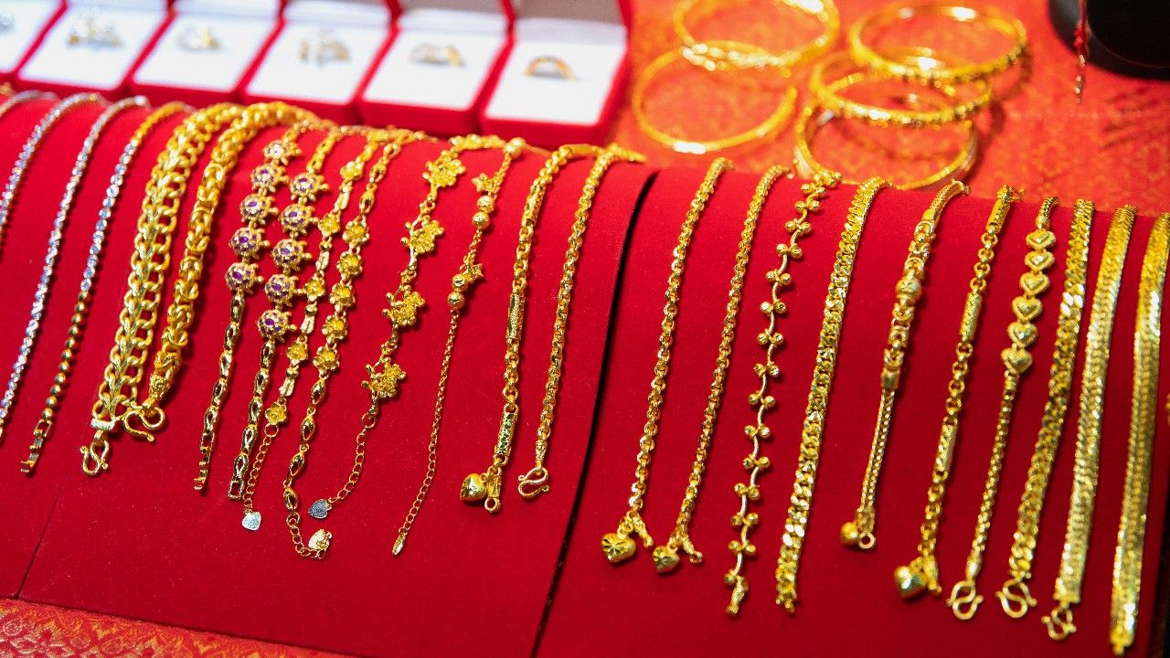 อัปเดตราคาทองวันนี้ 8 ก.ค. 69 ผันผวนทั้งหมด 23 ครั้ง ปิดตลาดปรับลด 850 บาท
