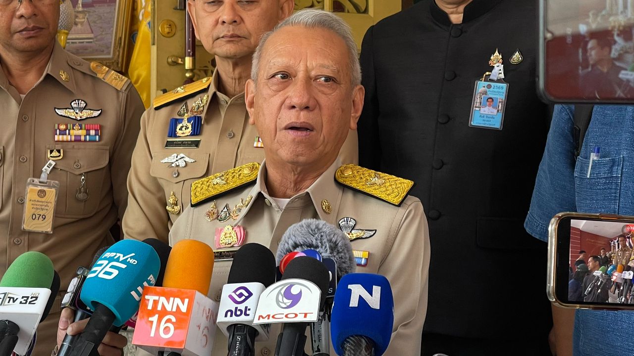“พิพัฒน์” นำถกแก้ปัญหาพิพาทที่ดินหลีเป๊ะ ขีดเส้น 60 วัน สรุปข้อมูลรายงานคกก.ชุดใหญ่
