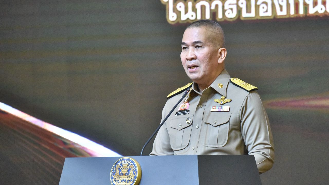 “รุทธพล” โต้ “พริษฐ์” ส่งฟ้องคดีฮั้วสว. ตามพยานหลักฐาน