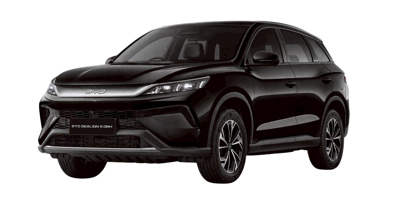 BYD SEALION 5 DM-i Standard ปลั๊กอินไฮบริด คาดราคา 699,900 บาท