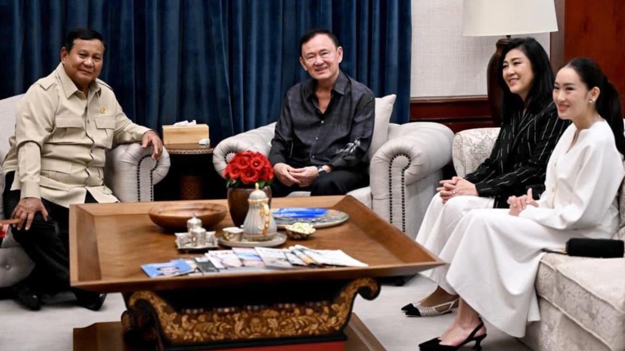 “อิ๊งค์” โพสต์ภาพกำลังกลับไทย เผยคลิป 3 อดีตนายกฯ ตระกูลชินวัตร หารือ ปธน.อินโดฯ
