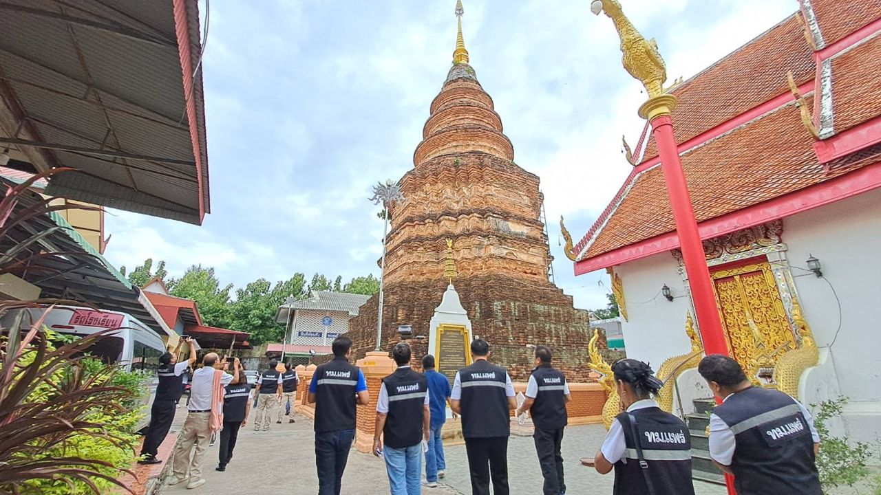 แพร่ตรวจสอบ “พระธาตุวัดหัวข่วง” อายุพันกว่าปี หวั่นถล่ม อิฐร่วงหล่น ฐานบวมเบ่ง