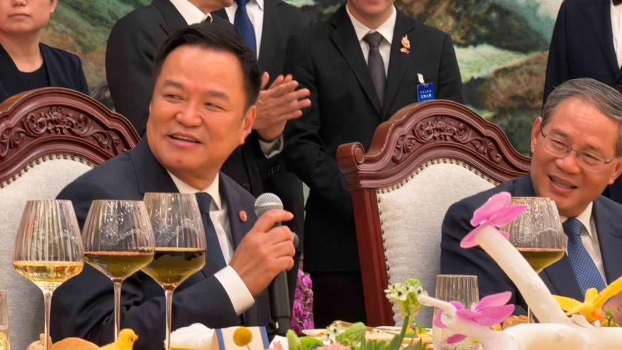 เจาะลึกภาพจำการทูตยุคใหม่: เมื่อ ‘อนุทิน’ โชว์ลูกคอ ‘เถียนมี่มี่’ กระชับมิตรไทย-จีน