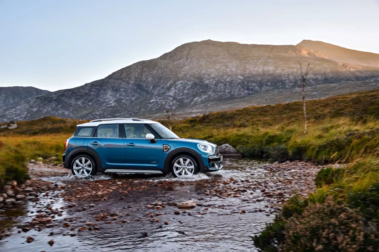 อเนกประสงค์บนความหรู รีวิว MINI NEW COUNTRYMAN F60 2017