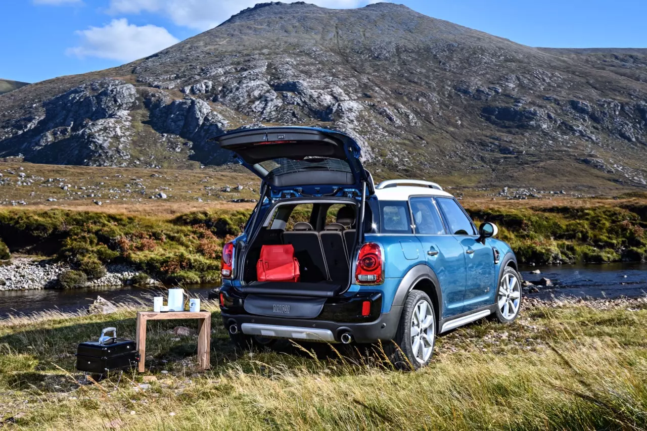 อเนกประสงค์บนความหรู รีวิว MINI NEW COUNTRYMAN F60 2017