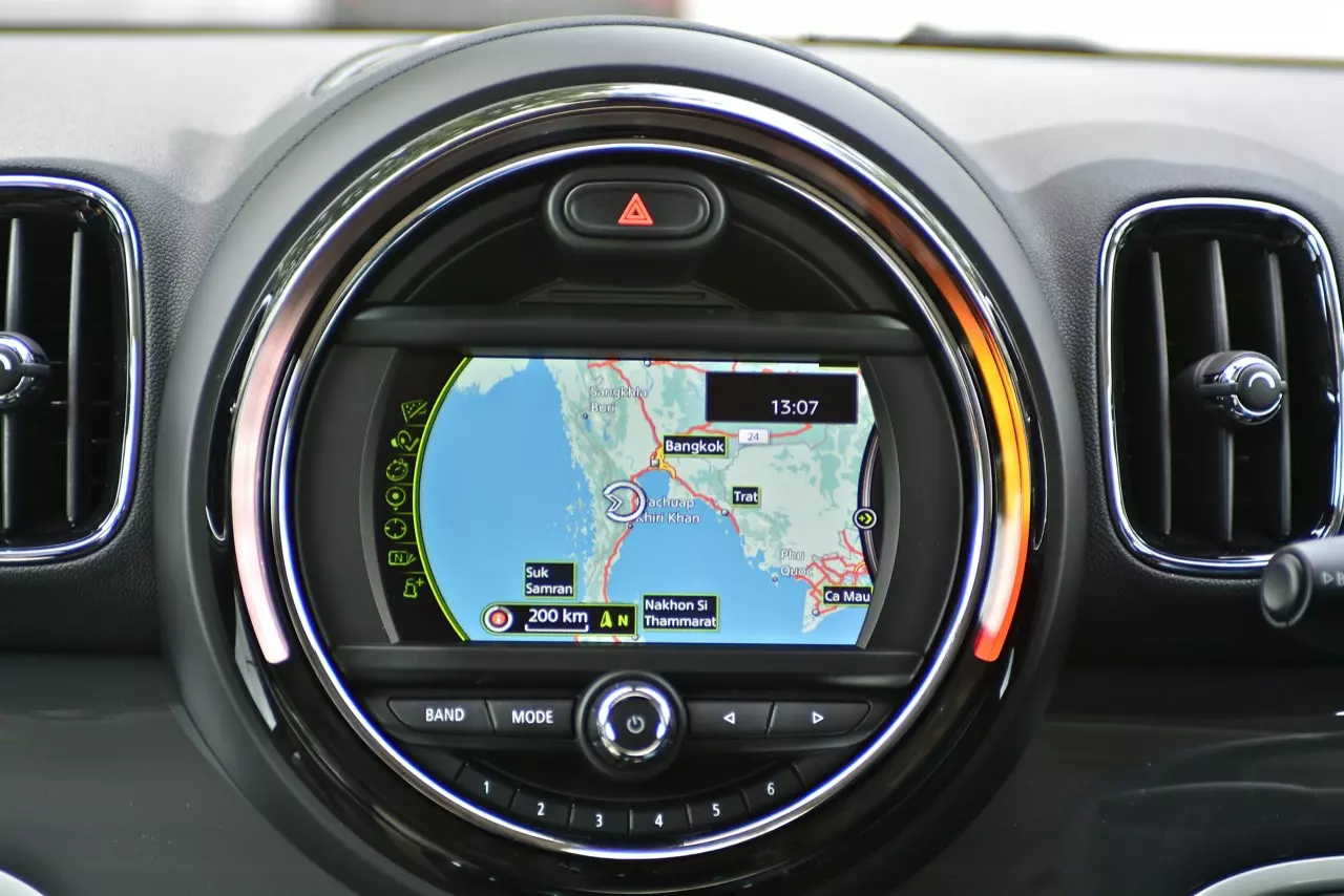 อเนกประสงค์บนความหรู รีวิว MINI NEW COUNTRYMAN F60 2017