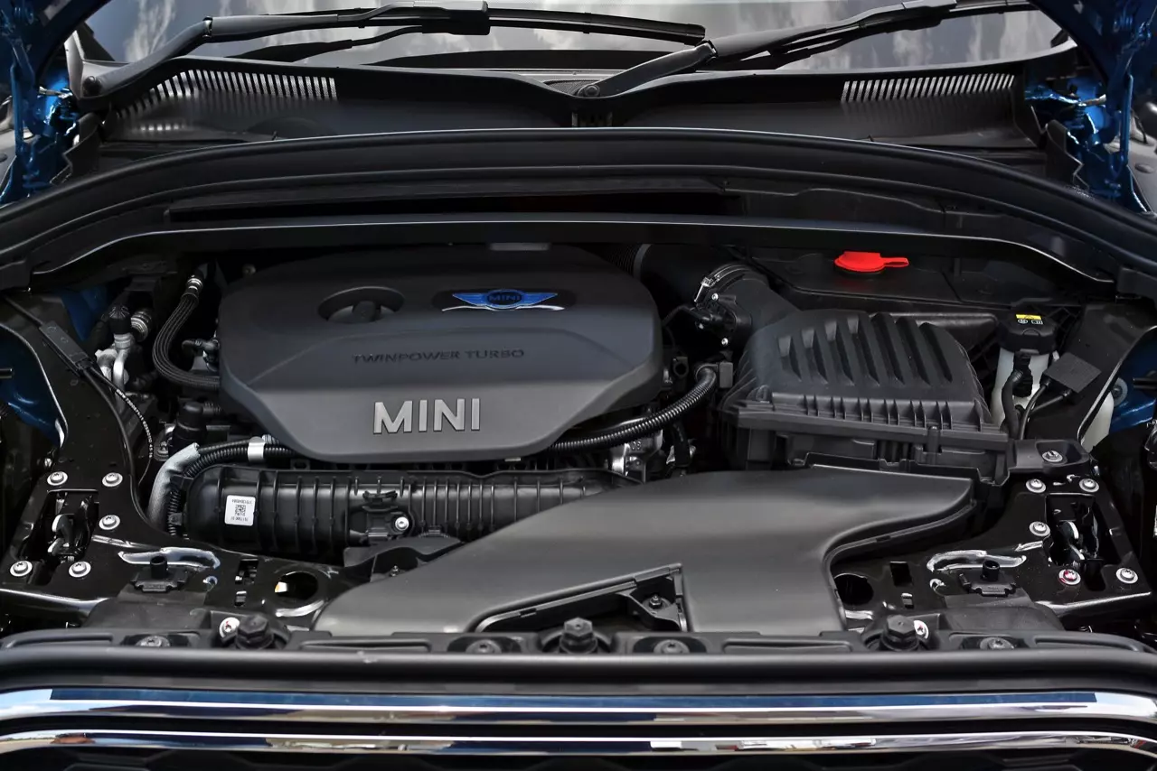 อเนกประสงค์บนความหรู รีวิว MINI NEW COUNTRYMAN F60 2017