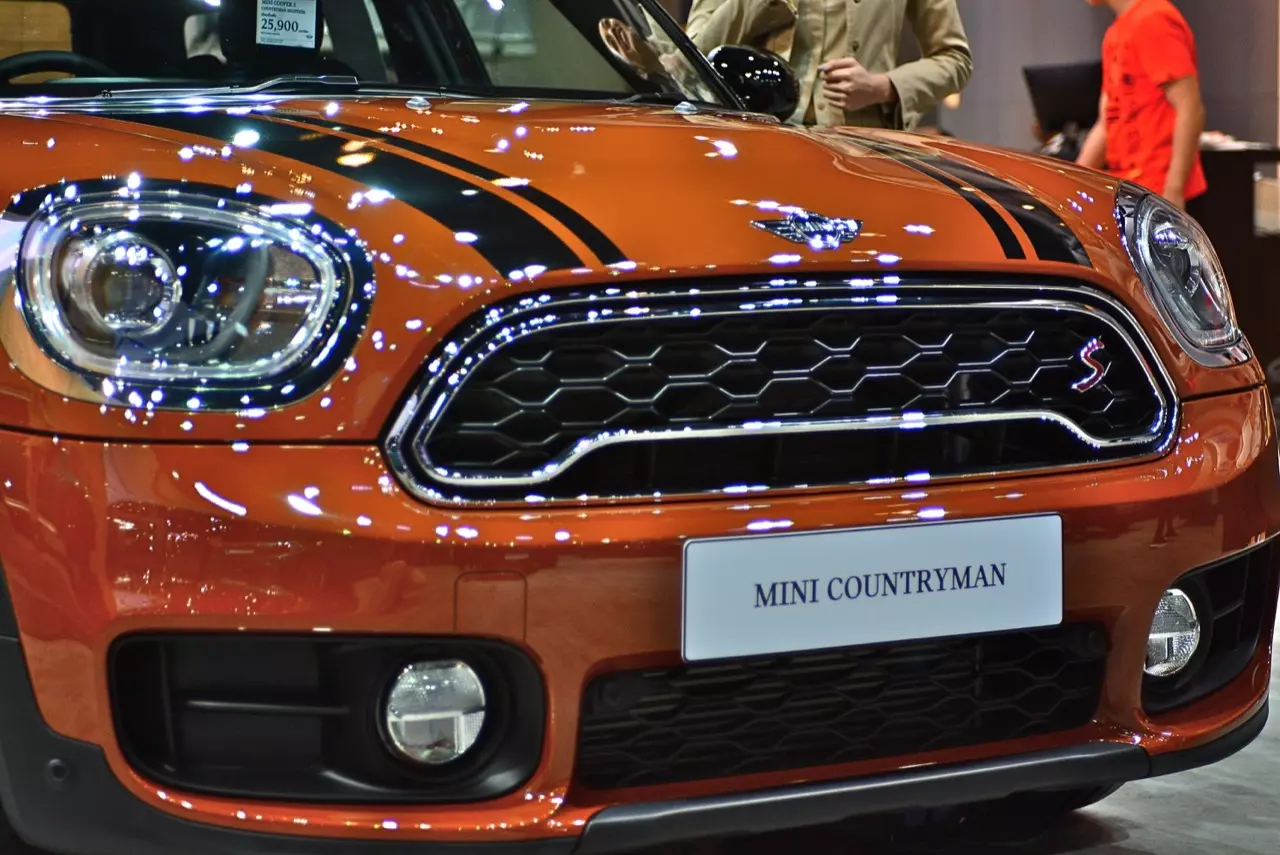 อเนกประสงค์บนความหรู รีวิว MINI NEW COUNTRYMAN F60 2017
