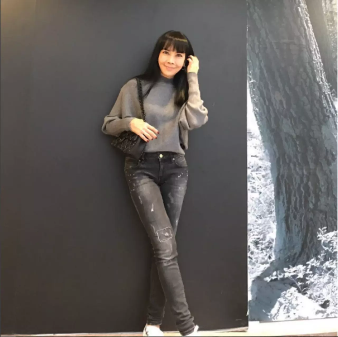 สาวสองพันปี! วัยเฉียด 60 แต่ยังสาวสะพรั่ง ตั๊ก มยุรา ดูแลตัวเองยังไง?