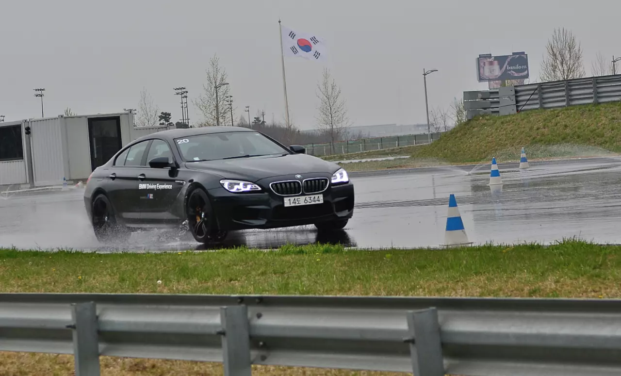 ลองของแรง BMW M6 F13
