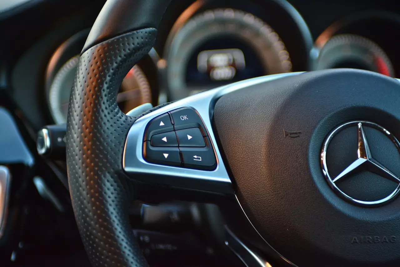 รีวิวทดสอบสปอร์ตซาลูนจอมหรู MERCEDES BENZ CLS250d AMG PREMIUM