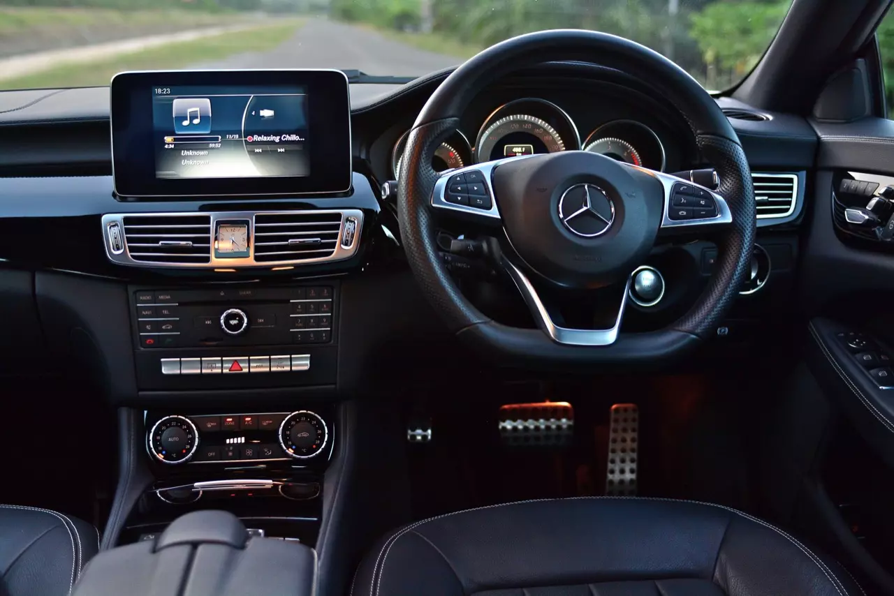 รีวิวทดสอบสปอร์ตซาลูนจอมหรู MERCEDES BENZ CLS250d AMG PREMIUM