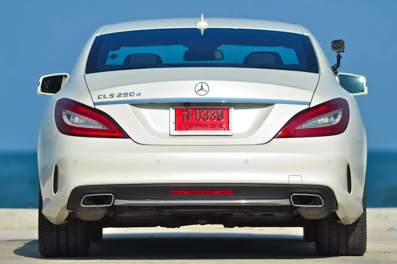 รีวิวทดสอบสปอร์ตซาลูนจอมหรู MERCEDES BENZ CLS250d AMG PREMIUM
