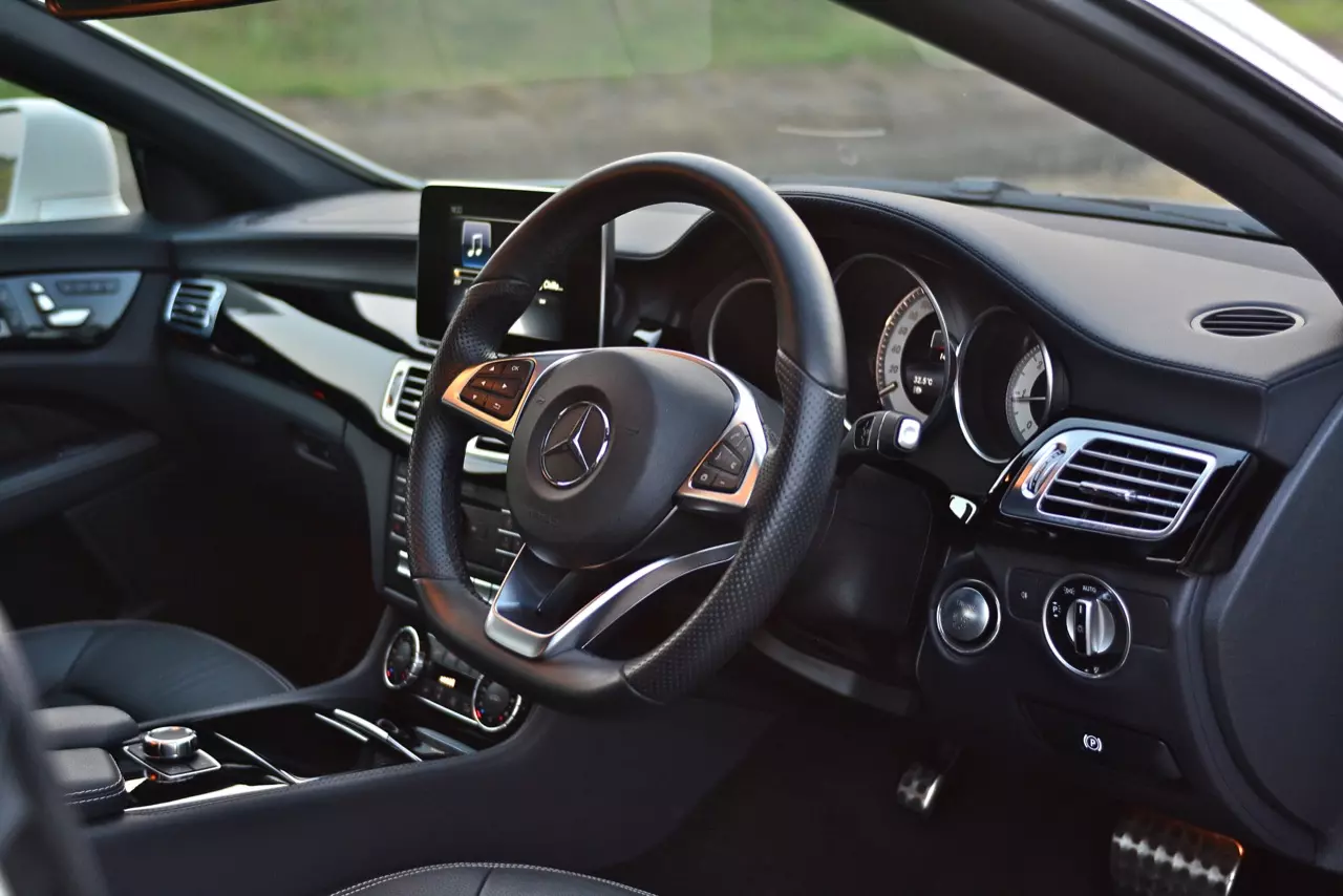 รีวิวทดสอบสปอร์ตซาลูนจอมหรู MERCEDES BENZ CLS250d AMG PREMIUM