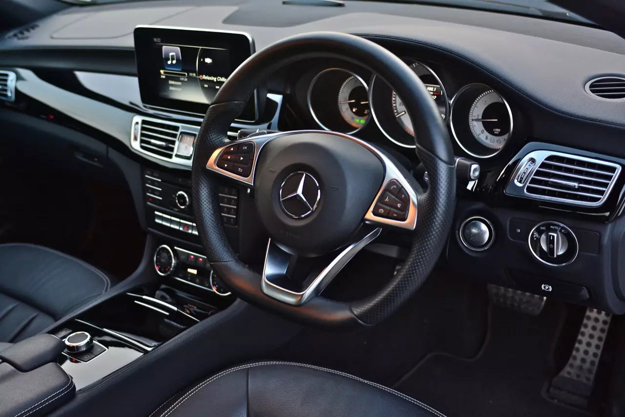 รีวิวทดสอบสปอร์ตซาลูนจอมหรู MERCEDES BENZ CLS250d AMG PREMIUM