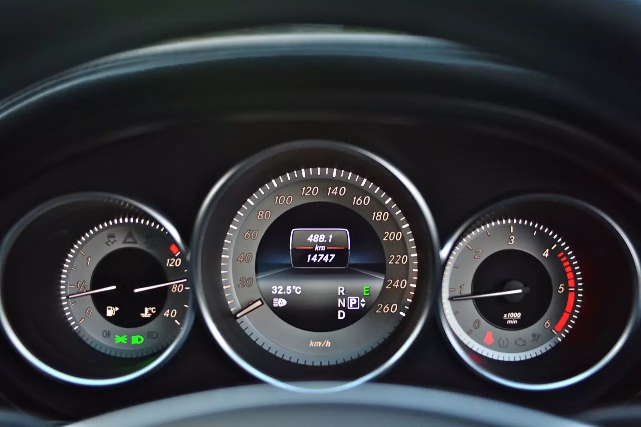 รีวิวทดสอบสปอร์ตซาลูนจอมหรู MERCEDES BENZ CLS250d AMG PREMIUM