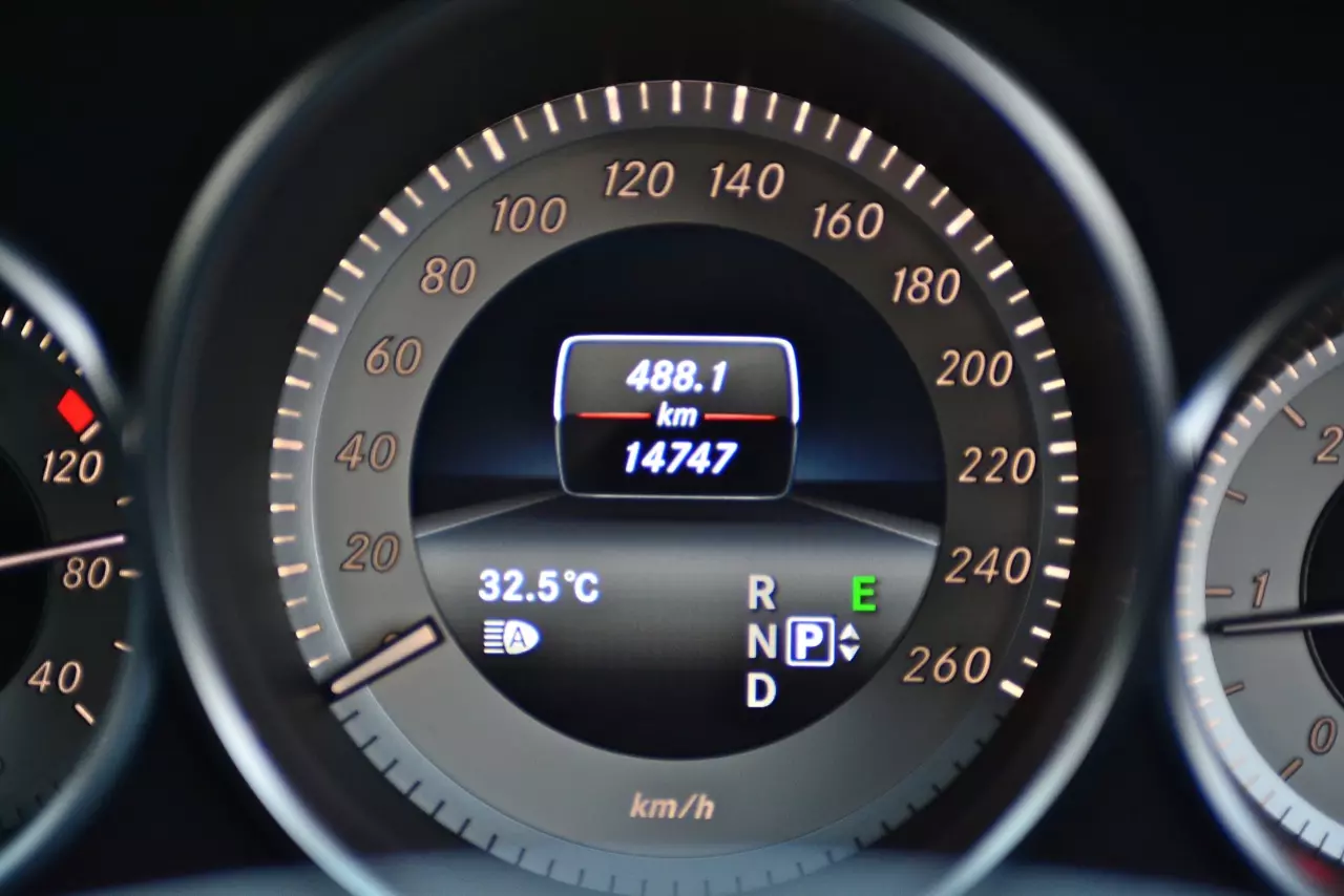รีวิวทดสอบสปอร์ตซาลูนจอมหรู MERCEDES BENZ CLS250d AMG PREMIUM