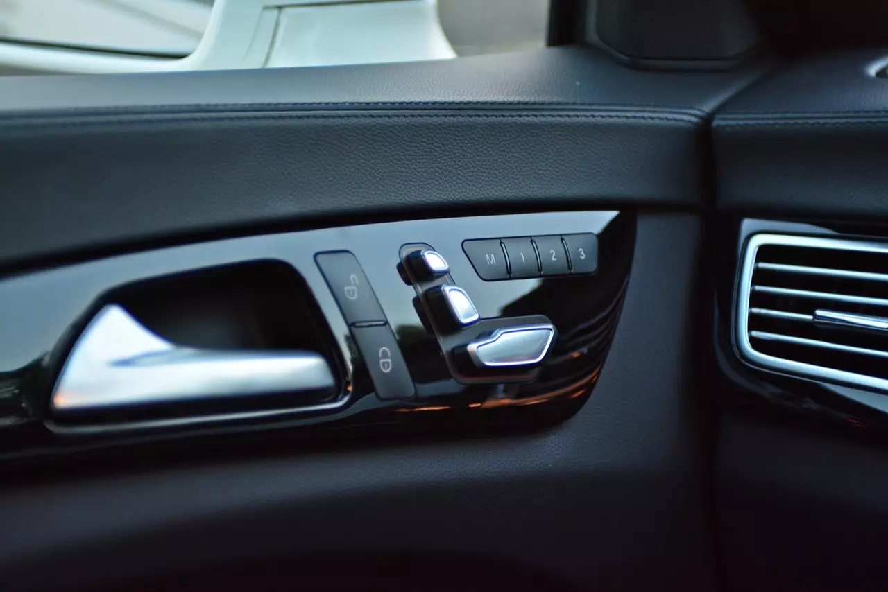 รีวิวทดสอบสปอร์ตซาลูนจอมหรู MERCEDES BENZ CLS250d AMG PREMIUM