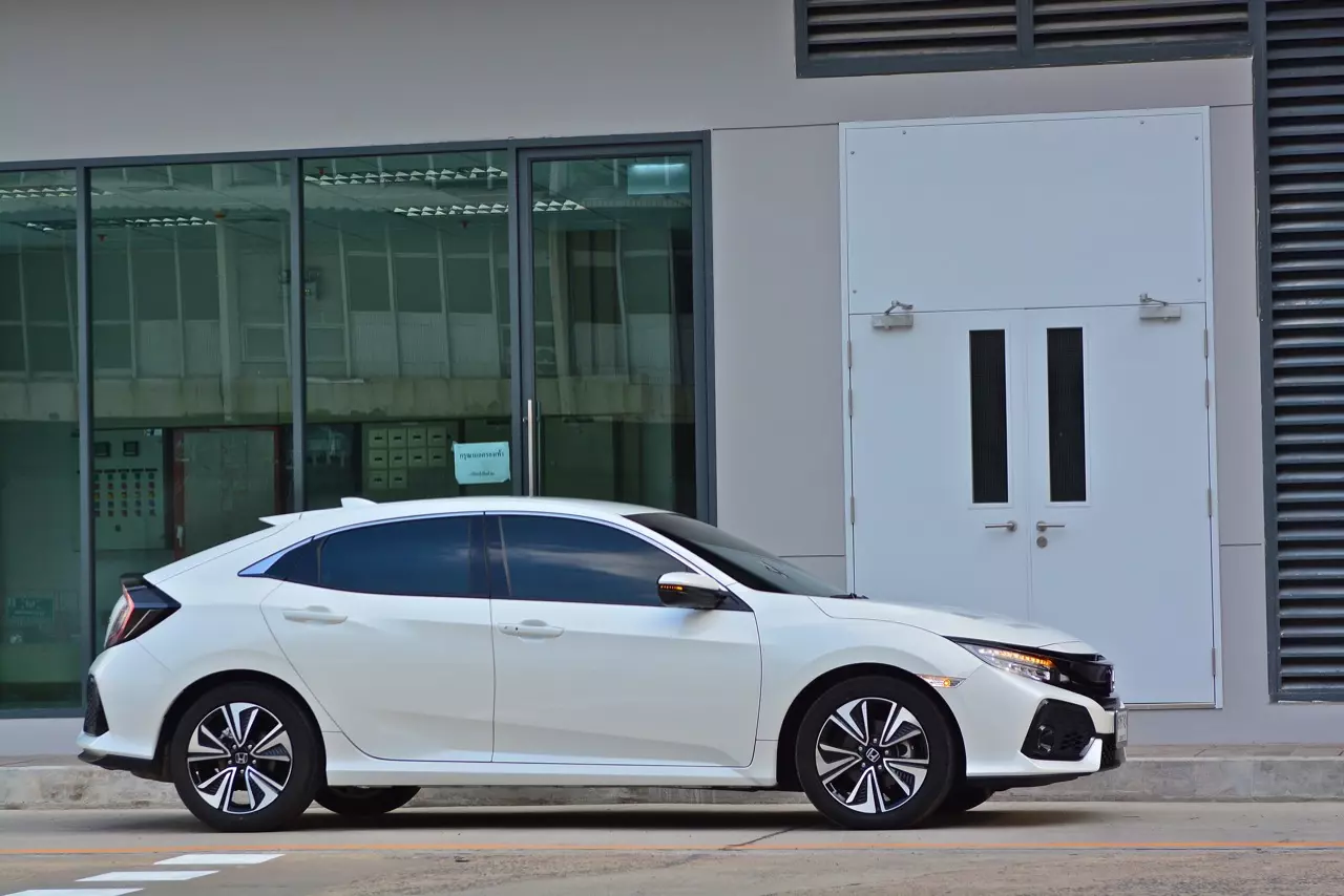 HONDA CIVIC HATCHBACK 1.5 TURBO