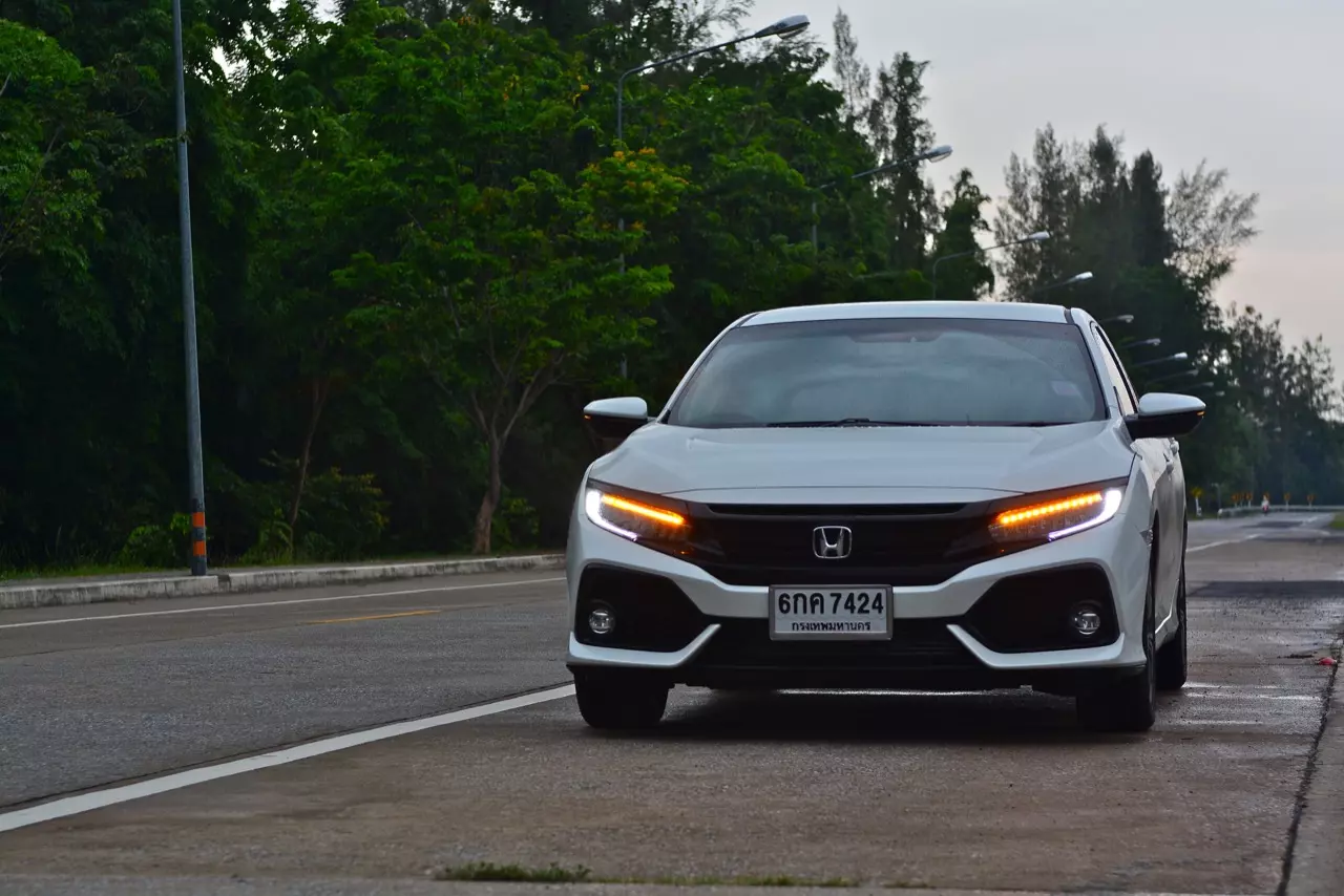 HONDA CIVIC HATCHBACK 1.5 TURBO